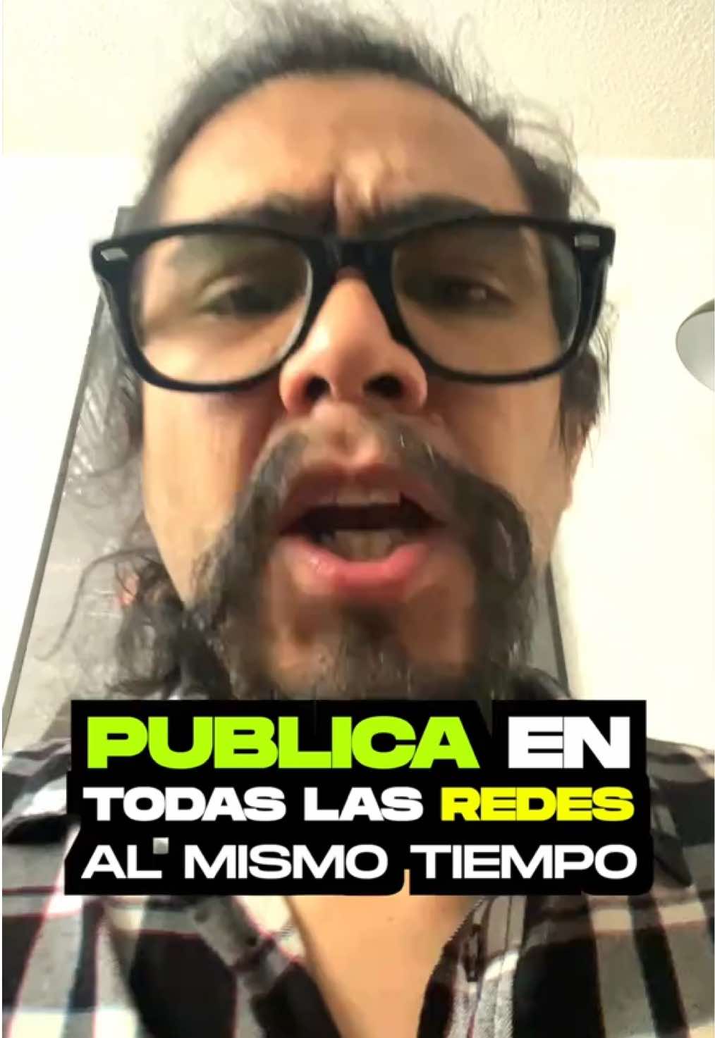 Publica en todas tus redes sociales desde un mismo lugar, agiliza el tiempo para administrar la gestión del contenido de tu negocio digital @metricool_es #redessocialesmarketing #metricool #marketingparanegocios