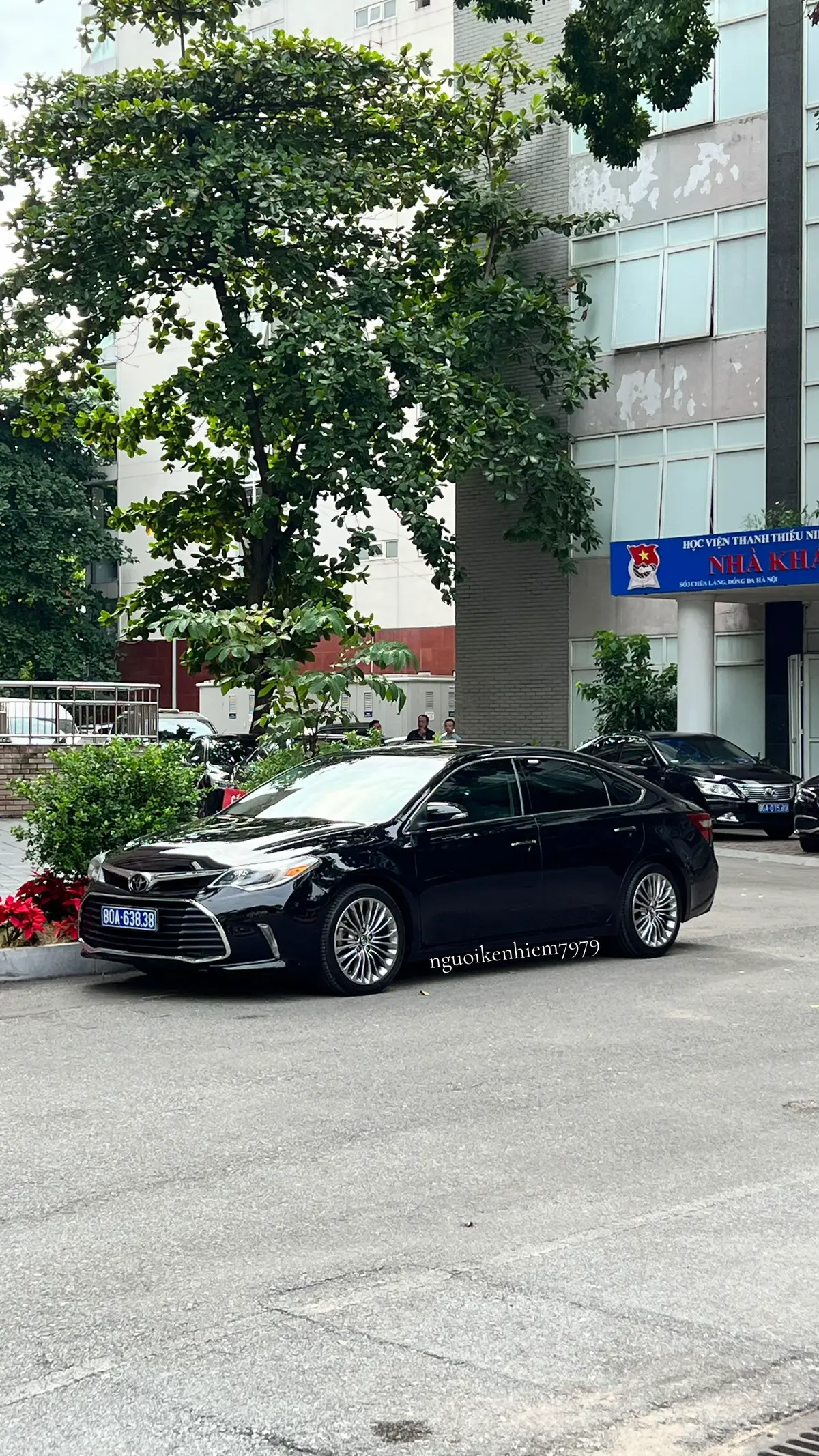 SỰ HIỆN DIỆN CỦA TỔNG BÍ THƯ TÔ LÂM TẠI HỌC VIỆN THANH THIẾU NIÊN VIỆT NAM.  Ngày 23/9 tại Học viện Thanh thiếu niên Việt Nam, Đại hội đại biểu Đảng bộ Mặt trận Tổ quốc (MTTQ), các đoàn thể Trung ương lần thứ I, nhiệm kỳ 2025 - 2030 có sự tham dự đồng chí Tô Lâm - Tổng Bí thư Ban Chấp hành Trung ương Đảng Cộng sản Việt Nam.  Tham dự Đại hội có đồng chí Phạm Minh Chính, Ủy viên Bộ Chính trị, Thủ tướng Chính phủ, Bí thư Đảng ủy Chính phủ; đồng chí Trần Cẩm Tú Ủy viên Bộ Chính trị, Thường trực Ban Bí thư, Bí thư Đảng ủy các cơ quan Đảng Trung ương; đồng chí Phạm Thế Duyệt, nguyên Ủy viên Thường vụ, Thường trực Bộ Chính trị, nguyên Chủ tịch UBTƯ MTTQ Việt Nam.  Cùng dự Đại hội có đồng chí Lê Minh Hưng, Ủy viên Bộ Chính trị, Bí thư Trung ương Đảng, Trưởng Ban Tổ chức Trung ương; đồng chí Phan Đình Trạc, Ủy viên Bộ Chính trị, Bí thư Trung ương Đảng, Trưởng Ban Nội chính Trung ương; đồng chí Nguyễn Duy Ngọc, Ủy viên Bộ Chính trị, Bí thư Trung ương Đảng, Chủ nhiệm Ủy ban Kiểm tra Trung ương; đồng chí Bùi Thị Minh Hoài, Ủy viên Bộ Chính trị, Bí thư Thành ủy Hà Nội; đồng chí Nguyễn Văn Nên, Ủy viên Bộ Chính trị, Thường trực Tiểu ban Văn kiện Đại hội XIV của Đảng; Đại tướng Trịnh Văn Quyết, Bí thư Trung ương Đảng, Ủy viên Thường vụ Quân ủy Trung ương, Chủ nhiệm Tổng cục Chính trị Quân đội nhân dân Việt Nam; đồng chí Trương Mỹ Hoa, nguyên Bí thư Trung ương Đảng, nguyên Phó Chủ tịch nước; đồng chú Hà Thị Khiết, nguyên Bí thư Trung ương Đảng, nguyên Trưởng Ban Dân vận Trung ương; đồng chí Nguyễn Thị Doan, nguyên Phó Chủ tịch nước; đồng chí Huỳnh Đảm, nguyên Chủ tịch UBTƯ MTTQ Việt Nam; đồng chí Nguyễn Thanh Nghị, Ủy viên Trung ương Đảng, Trưởng Ban Chính sách và Chiến lược Trung ương; đồng chí Phạm Gia Túc, Ủy viên Trung ương Đảng, Chánh Văn phòng Trung ương Đảng. Cùng dự có đồng chí Ủy viên Trung ương Đảng, nguyên Ủy viên Trung ương Đảng; lãnh đạo các ban, bộ, ngành Trung ương; lãnh đạo Văn phòng Tổng Bí thư; lãnh đạo Đảng ủy các cơ quan Đảng Trung ương, Đảng ủy Quốc hội, Đảng ủy Chính phủ; nguyên lãnh đạo các tổ chức chính trị - xã hội Trung ương; đại diện lãnh đạo Đảng ủy Công an Trung ương. Đặc biệt, Đại hội có sự tham dự của 346 đại biểu chính thức, những đảng viên ưu tú đại diện cho hơn 5.000 đảng viên của 25 chi, đảng bộ trong toàn Đảng bộ. #tolam #phamminhchinh #chinhtri #80A #avalon 