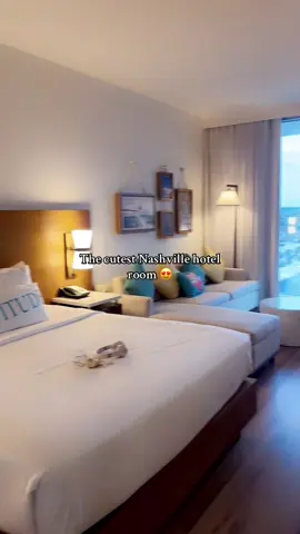 I love this hotel room so much  #margarittaville #nashville #hotel #bookit #nashvillehotels 