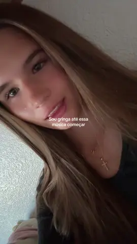 Não toque pagode perto de mim tmbm 💔#brasil #gringa #paravoce 