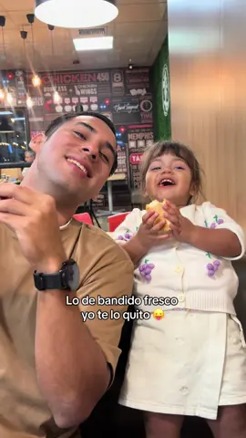 Ahora tiene una mini él 🤣  #fyp #humor #parati  