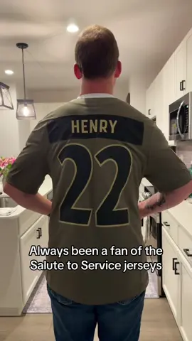 As a veteran, I always wanted a Salute to Service jersey. Now I finally got one! @NFL @Baltimore Ravens  #nfl #jersey #derrickhenry #ravens #fyp