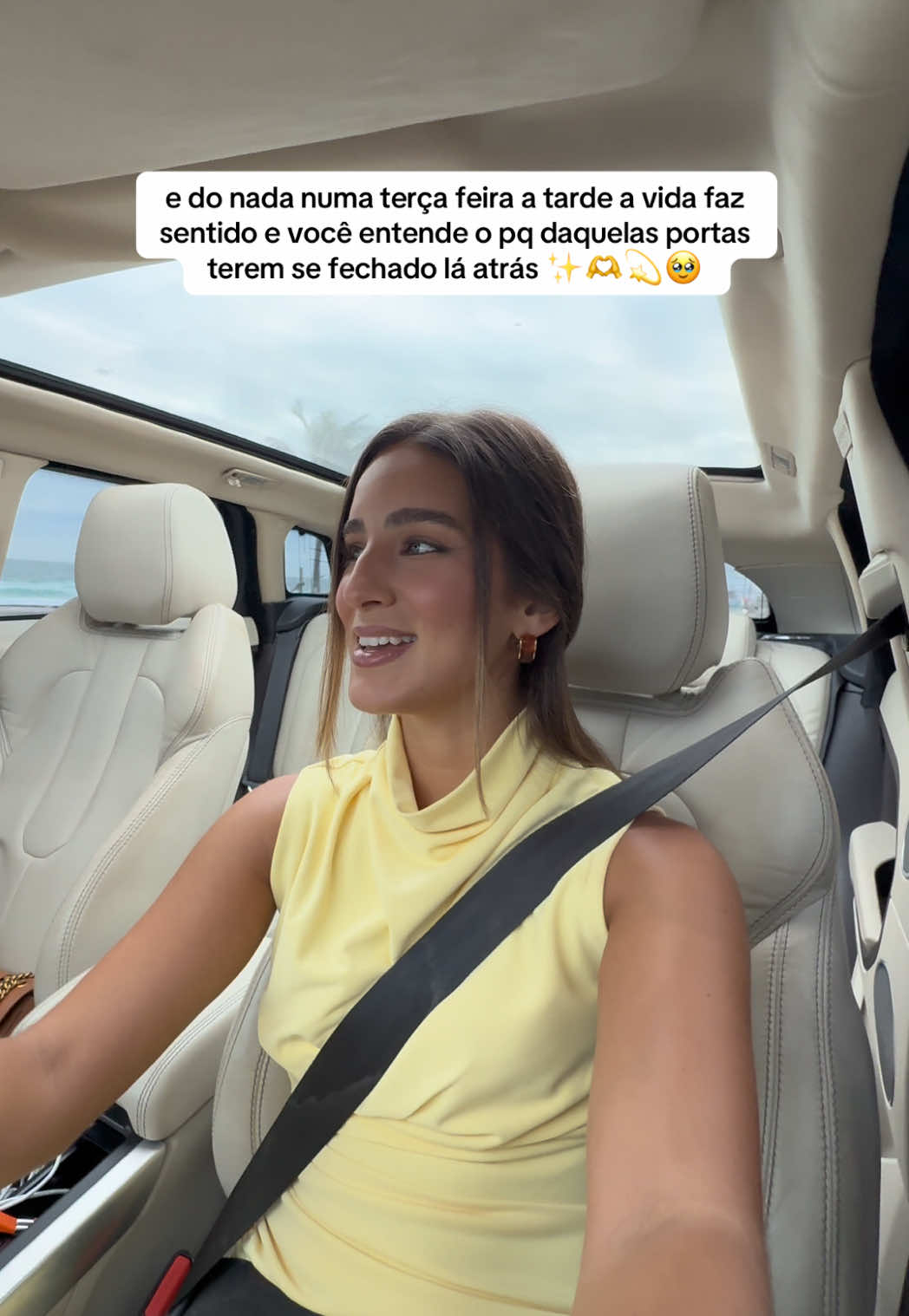 Aceito, agradeço e confio! Obrigada por tudo universo 💫✨🫶⚡️ #motivacional #feliz #trusttheprocess 