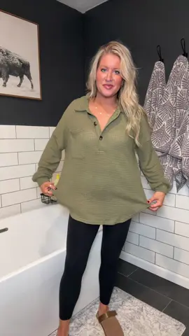 How cute is this henley?! #fallshirt #henley #fallfashion #falldealsforyou #falloutfits 