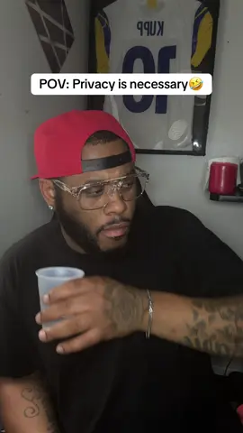 PRIVACY IS NECESSARY!!Leave that girl alone!!!!🤣  ##fyp##dadsoftiktok#d#dudessupportingdudes