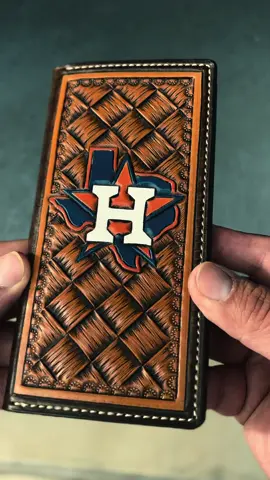 #leathercraft #customleather #makersleathersupply #texasmade #houstonastros @THATmexicanOT 