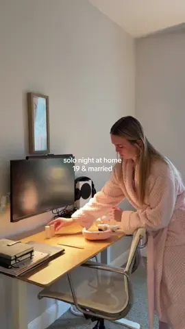 Finding the joys in day! My highlight on my night was doing my nails 💅🩷 #soloevening #married #youngmarried #wife 