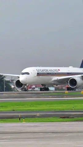 The saudia retro livery on Manila 