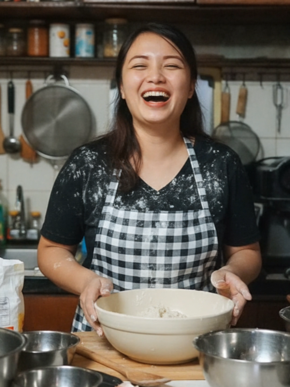 Baking with Gemini 🍰  #googlegemini #AI #baking #fyp 