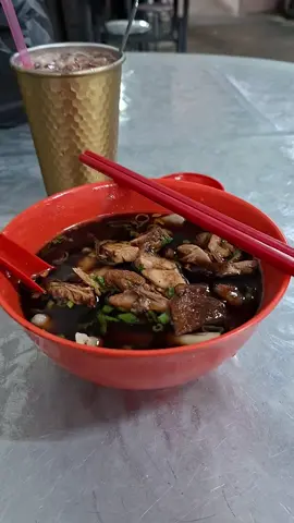 มื้อเช้าที่ตลาดAyer Itam Penang#ก๊วยจั้บ #malaysiafood 