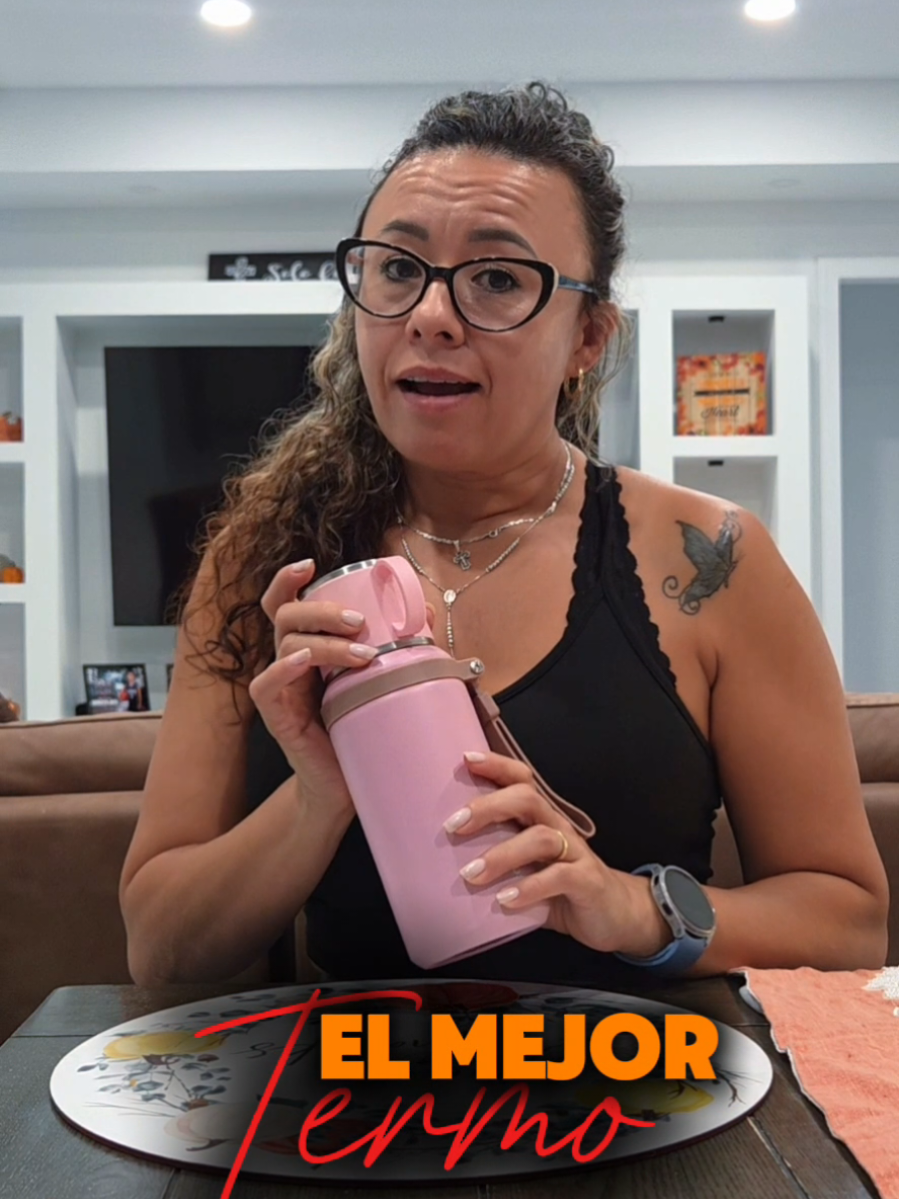 Termo para cafe, fácil de cargar y tu bebida queda calientica todo el día.  #cafe #termo #bebidacaliente #tiktokshop 