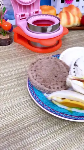 #fyp #foryou #tiktokmalaysia #household#KitchenHacks#sandwichmold#convenient #practical 