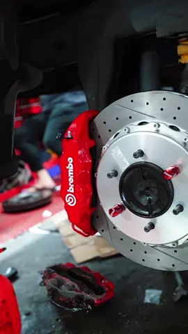 Instalasi BBK Brembo CTSV front & GT4 rear di mobil Fortuner VRZ 😎 Stock ready & pemasangan hanya 1 hari ✅ Order/konsultasi ? 0822-2989-5758 (Wa Admin) #BBK #brembo #f50  #airbft  #airbftsuspension 
