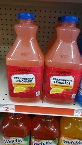 strawberry lemonade 🍋