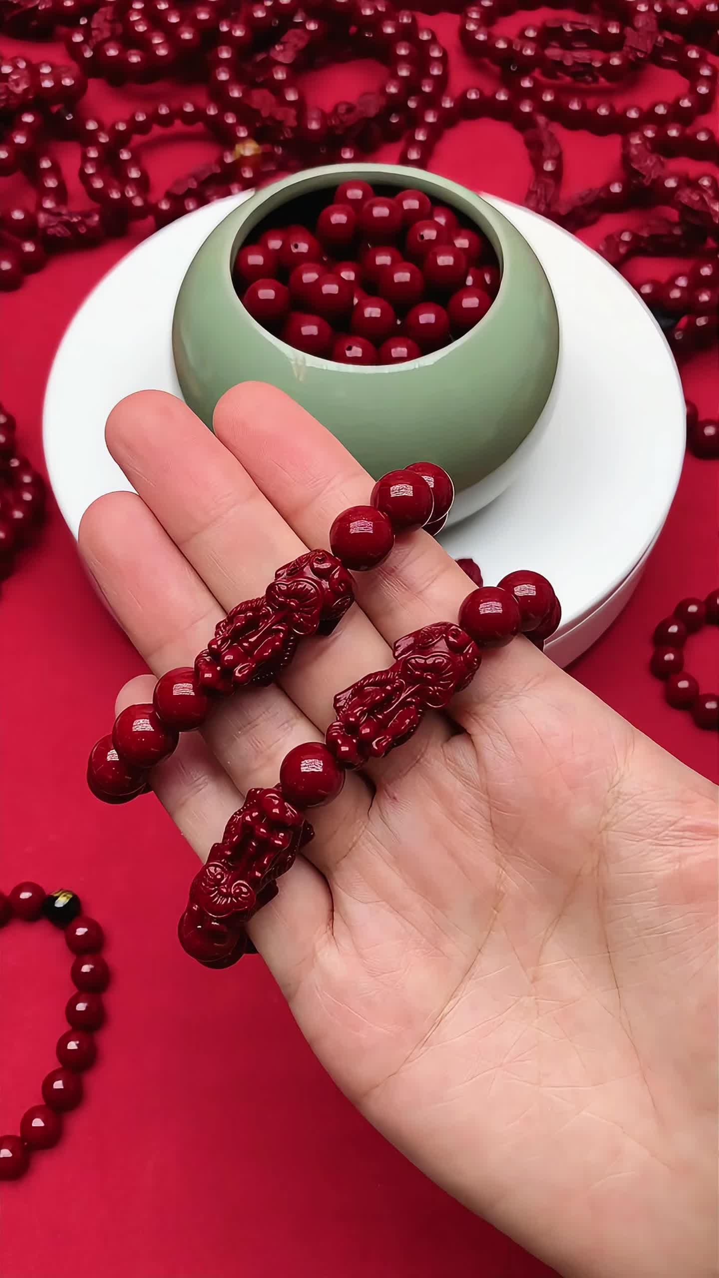 People under great pressure must wear cinnabar.  #zinnober #bracelet 