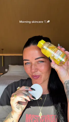 Do I have my life together? Absolutely not.. do I have a 10+ step skincare routine before 9am? Absolutely yes I do! Priorities right girls?! ✨🫶🏻🥥🫧☺️ @Garnier Skin Naturals – Micellar Cleansing Water with Vitamin C @Skintificid ide Serum Sunscreen SPF 50+ @Olehenriksen – Banana Bright Eye Crème + C-Rush Brightening Gel Crème @The Ordinary – Niacinamide + Zinc @Anastasia Beverly Hills – Brow Pen @Huda Beauty – Lip Contour 2.0 lip liner @Maybelline NY – Lash Sensational Sky High Mascara @laneige_us – Lip Glow Balm #skintok #skinroutine #glowyskin #morningskincareroutine #skincare 