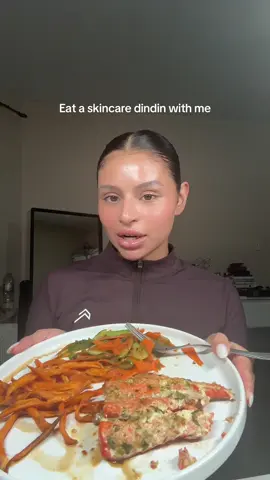 Eat your glow as @Dani would say #skincarefood #healthymeals #mukbang #eatyourglow #retinol #skincare 