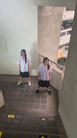 ทำไมไม่ติว🧐@Tomkaaa<3  📸📸:@⃝⃝⃝⃝⃝⃝⃝⃝⃝⃝⃝ #ฟีดดดシ #fyp #ประสานมิตรหวานเจี๊ยบ #โยกย้าย#2013 