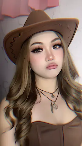 me gusta mucho🤭 #fyp #fypage #4u #makeup #cowboy #makeupbaddie #baddie #trend #xybca 