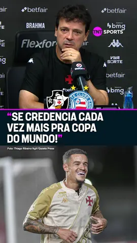 Teremos Philippe Coutinho na Copa do Mundo? 🔥👏 Fernando Diniz disse que o craque do Vasco já tem experiência e 'não precisa ser testado' na Seleção Brasileia. O meia fez um gol na vitória contra o Bahia e vive grande fase nas últimas partidas do Cruzmaltino. 👀🇧🇷 #BrasileirãoBetano #FutebolBrasileiro #vasco #coutinho #brasil