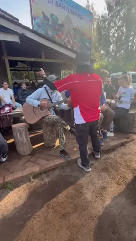 thank you very much for today🫶🤗🌋 #kawahijen #pendakigunung #ijencrater #qimqimgroup #guide 