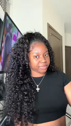 So cute! @ISEEHAIR #fyp #Iseehairbeauty #tiktoktopwigs #halfwigtok #NovaTopFinds