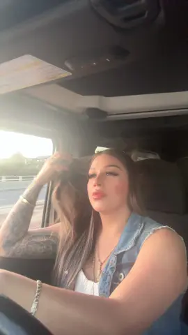 Tomamos oh que jiji #fypシ #LIVEIncentiveProgram #LIVEwithlowfollowers #PaidPartnership 