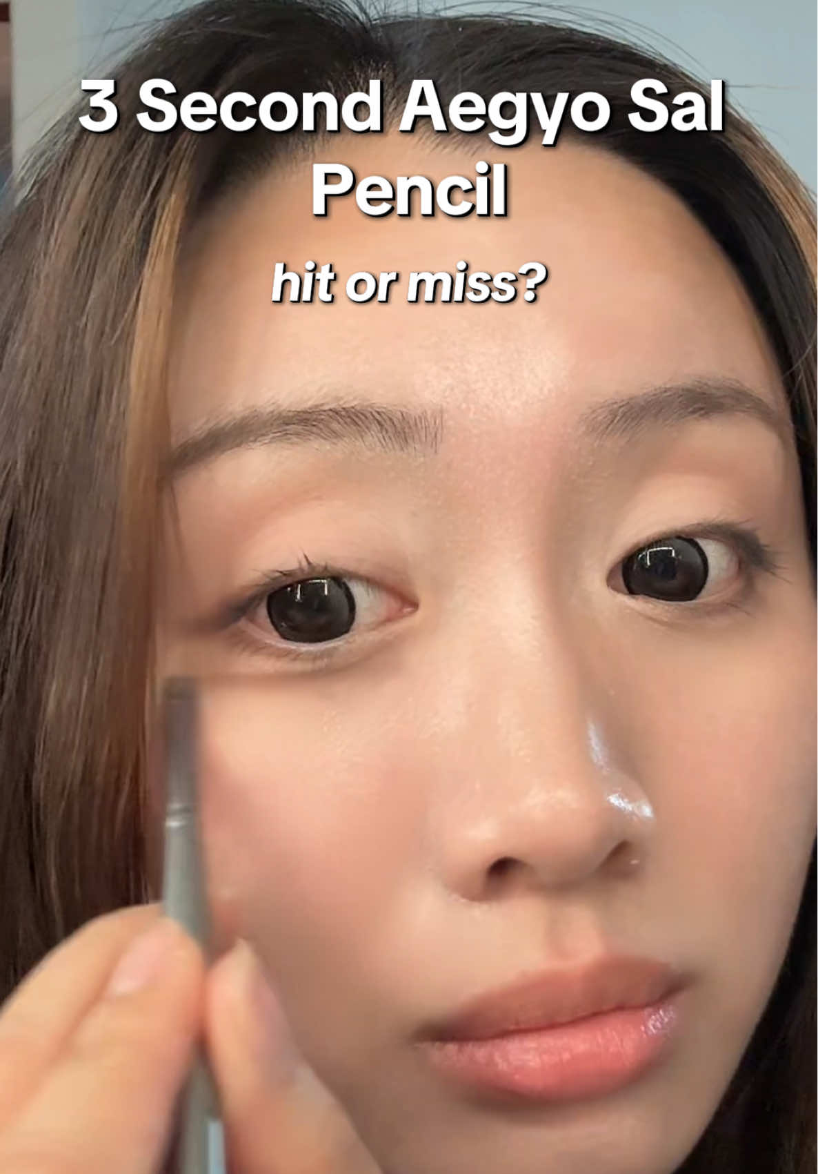 Aegyosal makeup hack for those who can’t draw it like me 😓 #douyin #makeuptutorial #aegyosaltutorial #makeuphack #beauty 