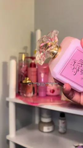 as a vanilla girly, i’m obsessed.✨ #perfume #vanillagirlaesthetic #fallaesthetic #tiktokshop #fyp 