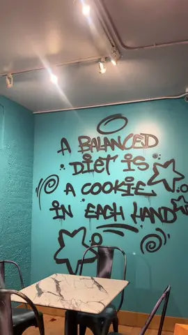 Best cookies in the DMV! Absolute must try and so close to the UMD campus 🥰! @midnightreats #midnightreat #cookies #umd #collegepark 