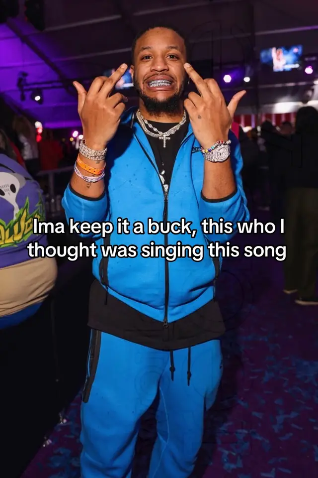 Y’all don’t see it ? lol #fyp #viral #funny #comedy #music 