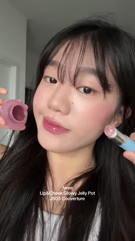 You’ll like this one😚 @fwee  Lip&Cheek Glowy Jelly Pot- JS03 Couverture #fwee1mchallenge #queenofkbeauty #kbeauty #koreanmakeup #liptint  