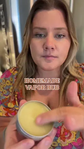 This vapor rub saves us in the winter months! Run it on the bottoms of feet, down the spine, temples or chest for immune support, helping break up mucus and calming coughs!  Here’s how I make it! 1/4 cup Shea butter 1/4 cup coconut oil 2 tbsp beeswax Melt together and add the following (if you don’t have them all that’s okay! Use what you have) • Eucalyptus (10 drops) - opens up airways • Peppermint (10 drops)- clear breathing • Frankincense (10 drops)- best overall oil for everything • Lemon (5 drops)- immune support • Cinnamon (5 drops)- immune support • Clove (5 drops)- immune support • Lavender (3 drops)-promotes relaxation which is needed when sick Pour into containers and use as needed! #naturalremedy #naturalmedicine #holisticmedicine #naturopathie 