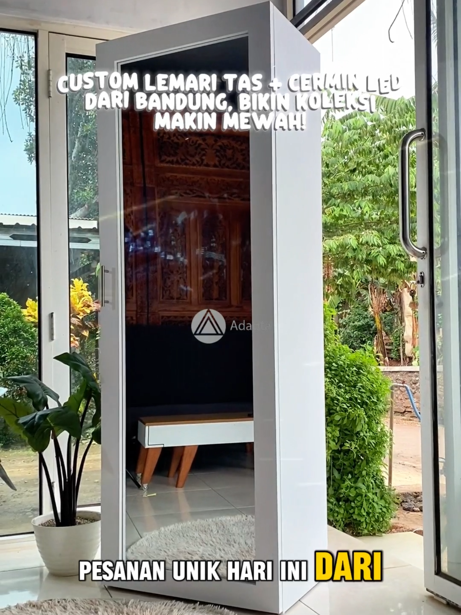 Custom Standing Mirror Lemari Tas dari Bandung!✨ Mbak Lita request finishing putih doff + lampu LED warm white untuk koleksi tas mewahnya. Ukuran tetap 170 cm, tapi dengan 7 kompartemen fleksibel dan cermin full body, ruangan jadi hemat tempat dan estetik. Kamu juga bisa custom sesuai selera loh! 💡👛 🪚 Bisa Custom ukuran & warna 📦 Bisa COD seluruh Indonesia 🔊 More info: 085 172 300 793 #Furniture #fyp #standingmirror #furniturecustom