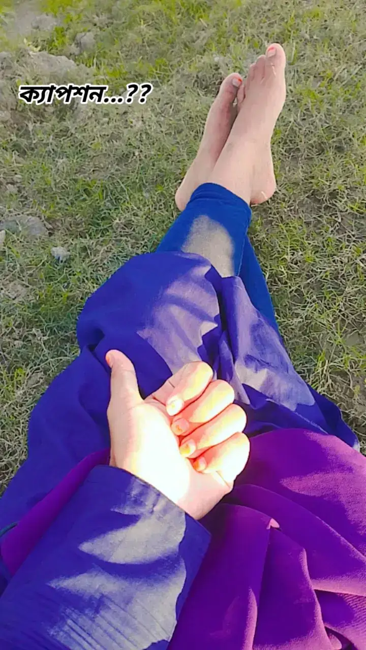 #হয়তো আবার দেখা হবে, কিন্তু আমি আর ভালোবাসা ভরা চোখে তোমার দিকে তাকাবো না 😅💔 তখন চোখে থাকবে এক ধরনের শীতলতা, যেটা তুমি কোনদিন দেখোনি আগে। তখন আর মনে হবে না, তুমি আমার সব। তখন তোমার নামটা শুনলেও হৃদয়ে কোনো ঢেউ উঠবে না। তখন হয়তো হেসে বলবো - চেনা লাগে, কিন্তু ঠিক মনে পড়ছে না। তখন তুমি বুঝবে, হারানোর মানে কি। সেই চোখ আজ শুধু মাটির ধুলো দেখে। তোমার হাসি তোমার ছোঁয়া, সবকিছু এখন কেমন যেন গল্প মনে হয়। ভালোবাসা ছিল, একসময় ছিল, কিন্তু বিশাল ভাঙার শব্দে তা মুছা। তখন শুধু ঠোঁটে একটা দীর্ঘশ্বাস ছাড়বো। হয়তো তুমি বলবে, ভুল হয়ে গেছে - কিন্তু আমি আর ফিরবো না। ভালোবাসার সেই চোখ, চিরতরে অন্ধ হয়ে গেছে তোমার জন্য। হয়তো দেখা হবে, কিন্তু ভালোবাসা - আর কোনোদিন না।  #😅💔🥀🤞🏻🥀🖤ـہہـ٨ــہــ❥ــ٨ـ 😅💔 @For You @TikTok Bangladesh 