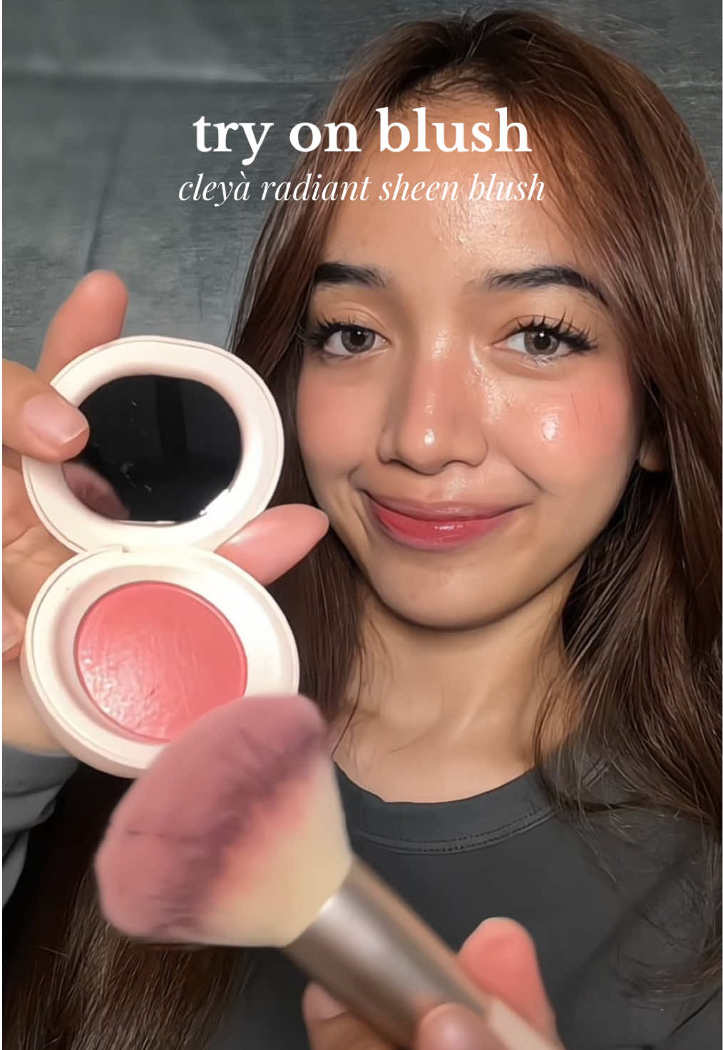 TRY ON GLOWING BLUSH dari Cleyà‼️ pigmentednya dapet, glowingnya dapet, minim fall out pula🥹😍‼️💖 ini wajib bangettt kalian coba guys, aku taruh produknya di keranjang kuning 🛒  #blush #makeuptutorial #blushcleya #rekomendasiblush @Cleyà Beauty #cleyabeauty 
