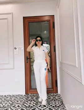 Bộ đồ nữ set thể thao cộc tay ba sọc fom dáng chuẩn #thoitrangthethao #thoitrangnuxinh #thoitrangdodep 