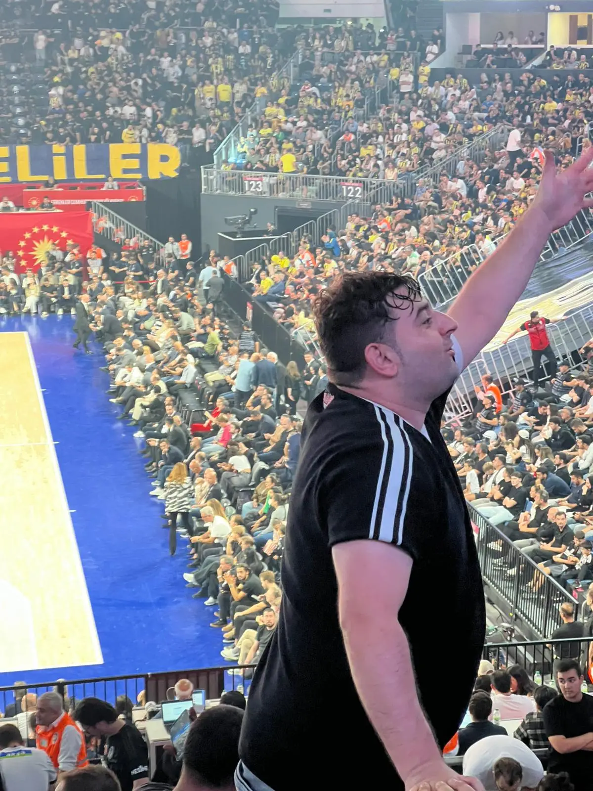 #amigomustafa #kesfetbeniöneçıkart #istanbul #çarşı #bjk 