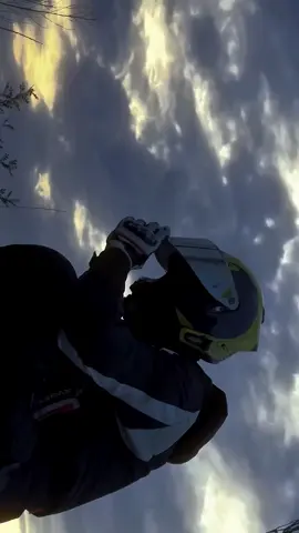 😍💥📸🏍️😻 #wang_fugui07# chen #contenido humor #wang biker #france tik tok 😻🏍️🥺📸😍😳...