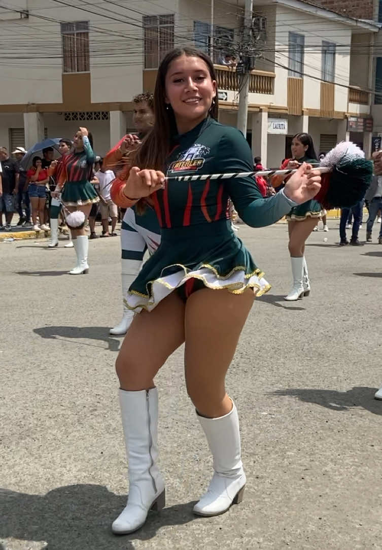 Destacando ❇️❤️  #bastoneras  #choneralinda❤💕💕😍 