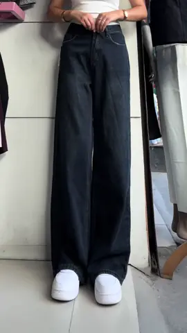 Baggy jeans available !! Store location: Kathmandu,Macchapokhari  Instagram page :jd_outfits_ WhatsApp:9823398254,9843713211 #jd_outfits_ #machhapokhari #dmfororder #pant