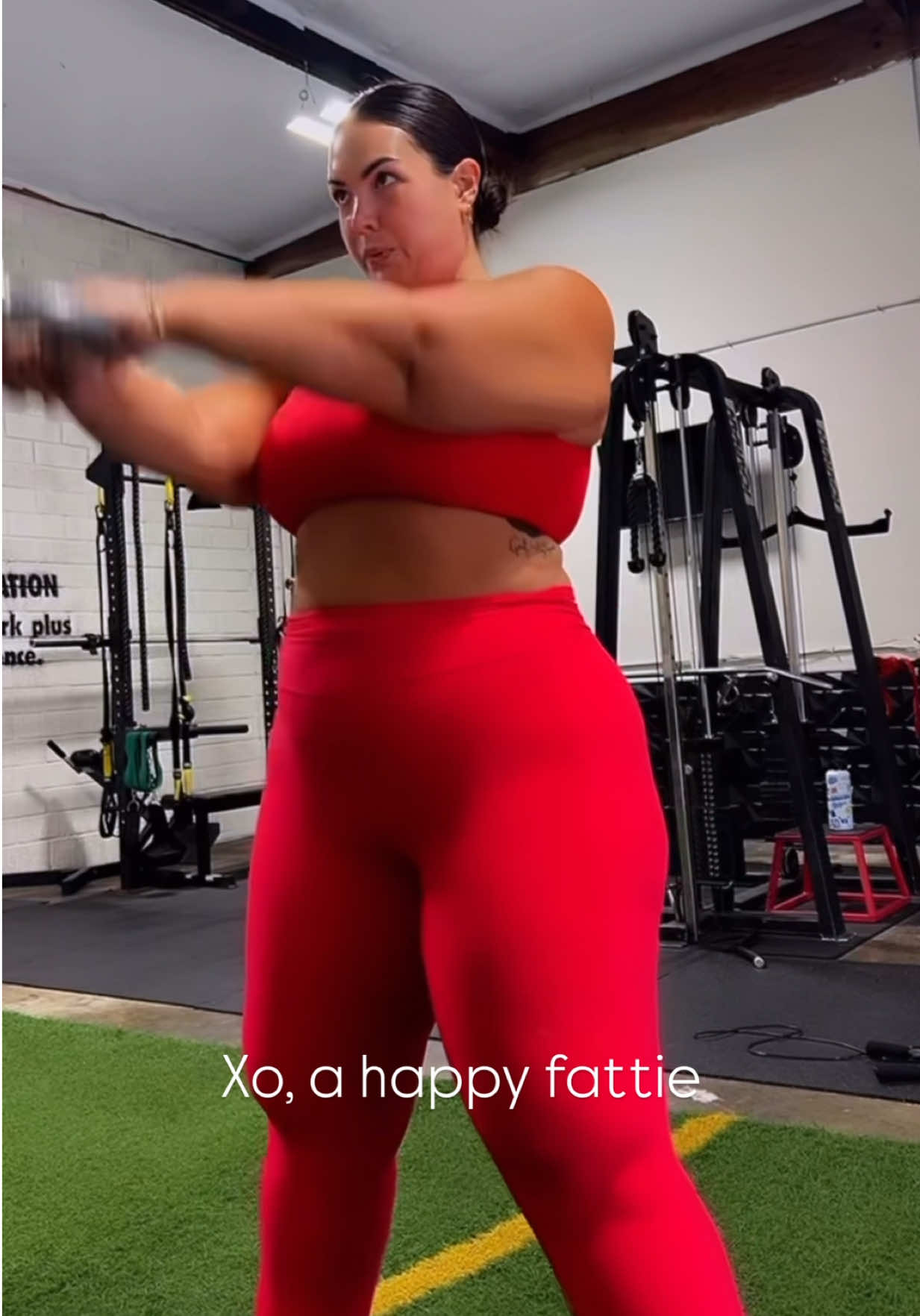A little reminder that we could all move our bodies the same and eat the same and still be very different. Also a reminder that we do not owe anyone anything to be treated with decency. Xo, a happy fatty  Workout set @Buffbunny Collection (code CARMENRENE to save a lil 💸) Trainer: @36fivefitness  #fitnessforall #plussizeworkout #allbodiesaregoodbodies 