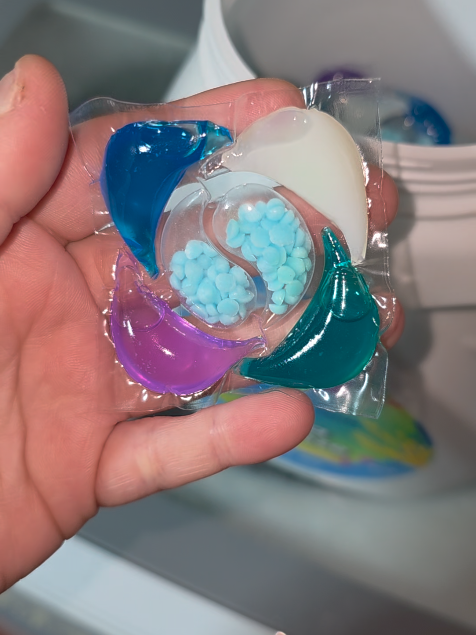 #laundrypods #laundrysoap #4in1 #laundry #obsessed 