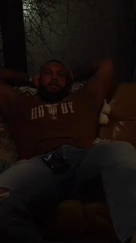 Who got you smiling like that? #dontworrydarling #nextup #vacationmode #sheesh 