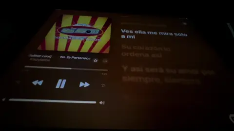 Yo solo quiero vivir esa parte de la canción 🥺✨ #notepertenece  #klazykeroz  #cumbiasonidera  #paratiiiiiiiiiiiiiiiiiiiiiiiiiiiiiii  #viral 