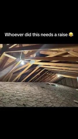 This is how legends are made! 😂 #construction #construccion #constructionlife #constructionworker #constructiontips 