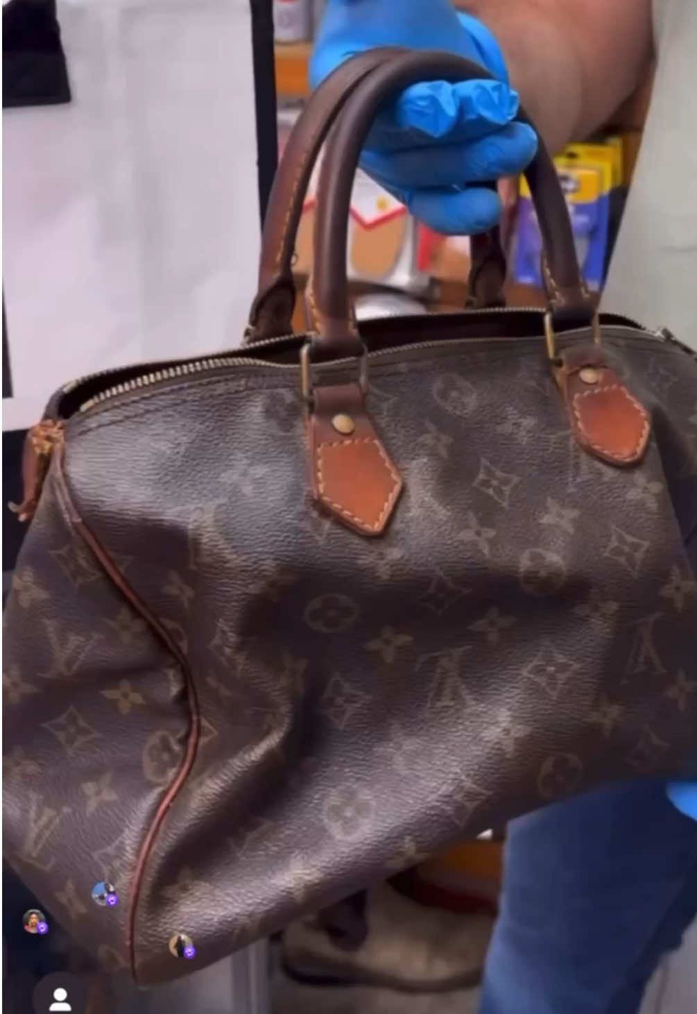 Where to fix your #vintage designer bags. 👏🏾👏🏾#cobblershoespa did an amazing job on my #bagrestoration what do you guys think? 👜 it looks brand new OMG! #sustainablefashion #vintage  📍Cobbler Shoe Spa  225 West 23rd Street York NY  