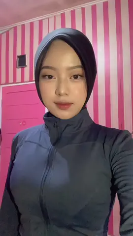 jilbab kecintaan aku dari @Rajanya.jilbab  