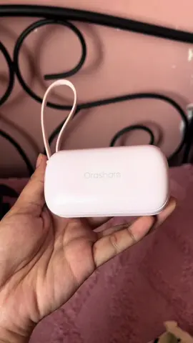 Orashare PCM11 10000mAh Gloss powerbank ultra compact! #powerbank #orasharepowerbank #fyp 