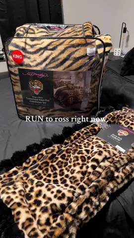 the ross gods were on my side today 🤞🏻 #rossfinds #edhardy #ross #fyp #y2k @Ross Dress for Less 